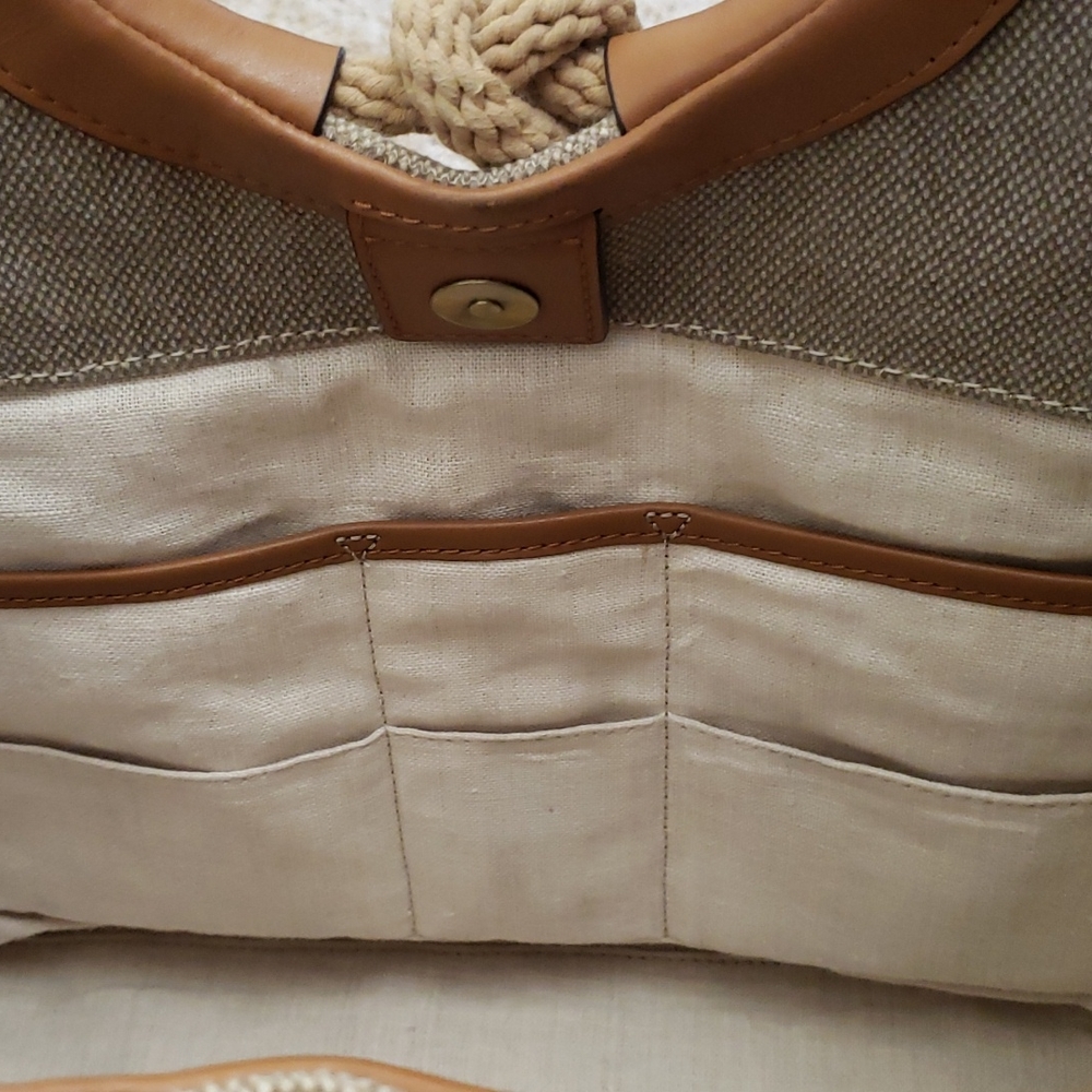 Michael Michael Kors Isla Ring shoulder Tote - Picture 5 of 10
